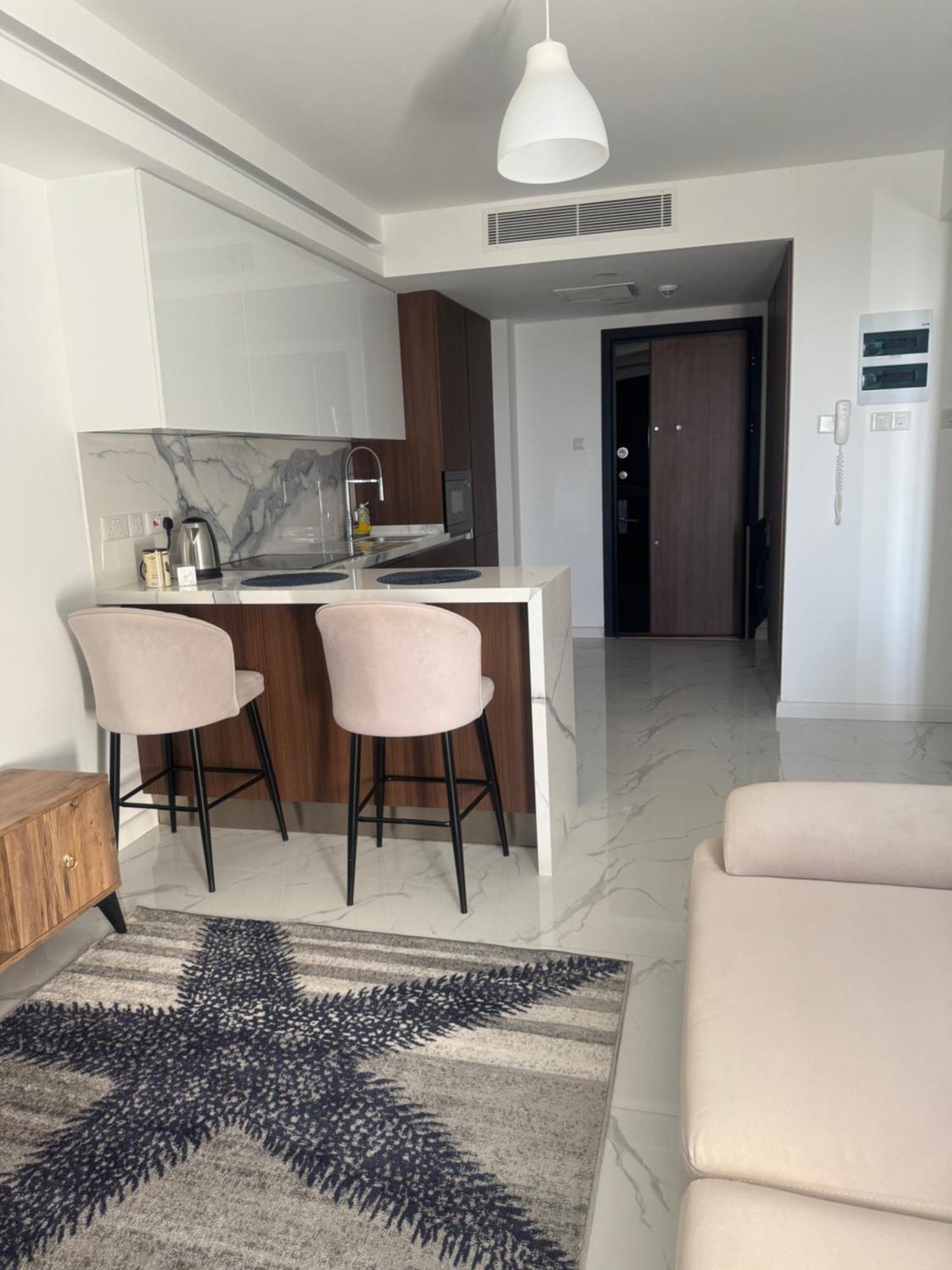 Grand Sapphire Casino & 24 Iskele Apartment *